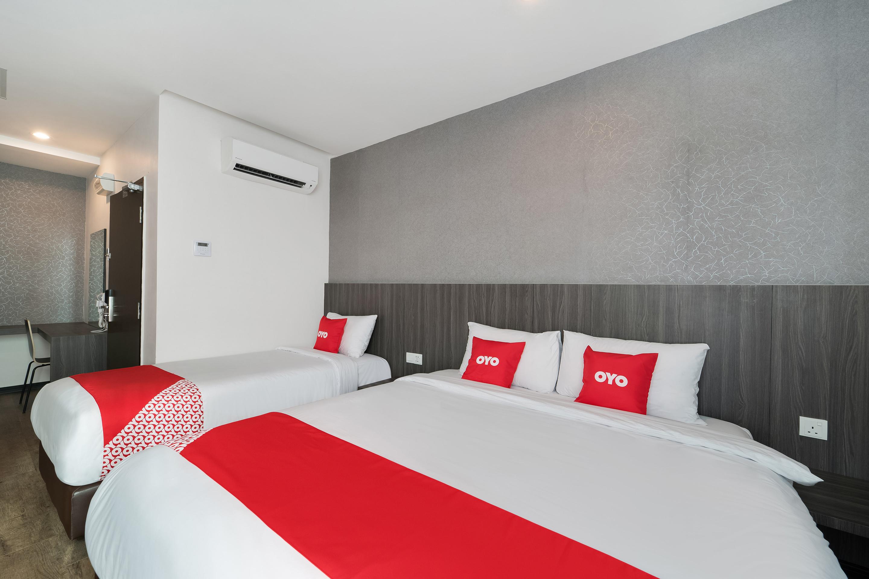 Capital O 89386 Stay 365 Hotel Чанглун Экстерьер фото