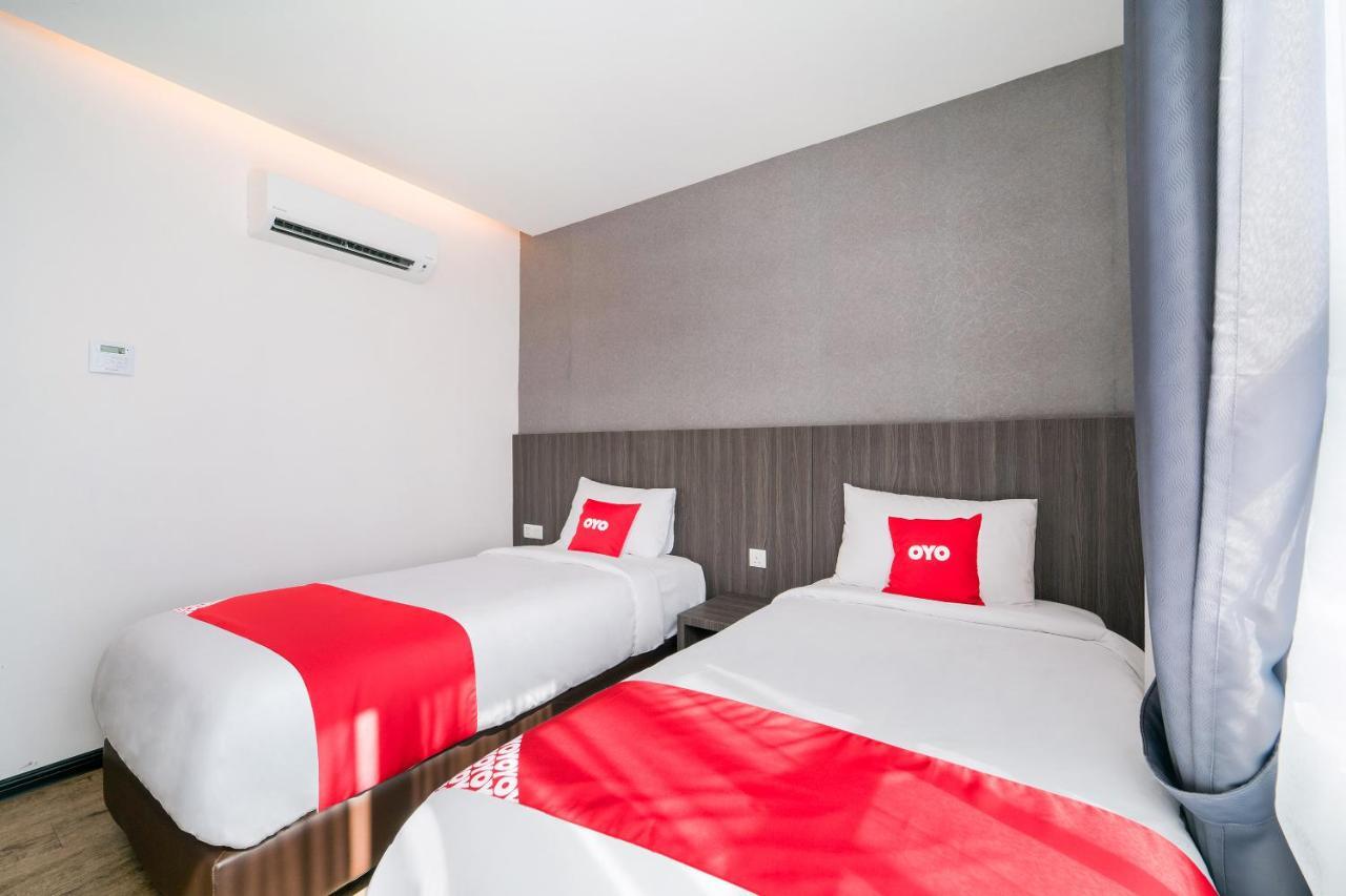 Capital O 89386 Stay 365 Hotel Чанглун Экстерьер фото